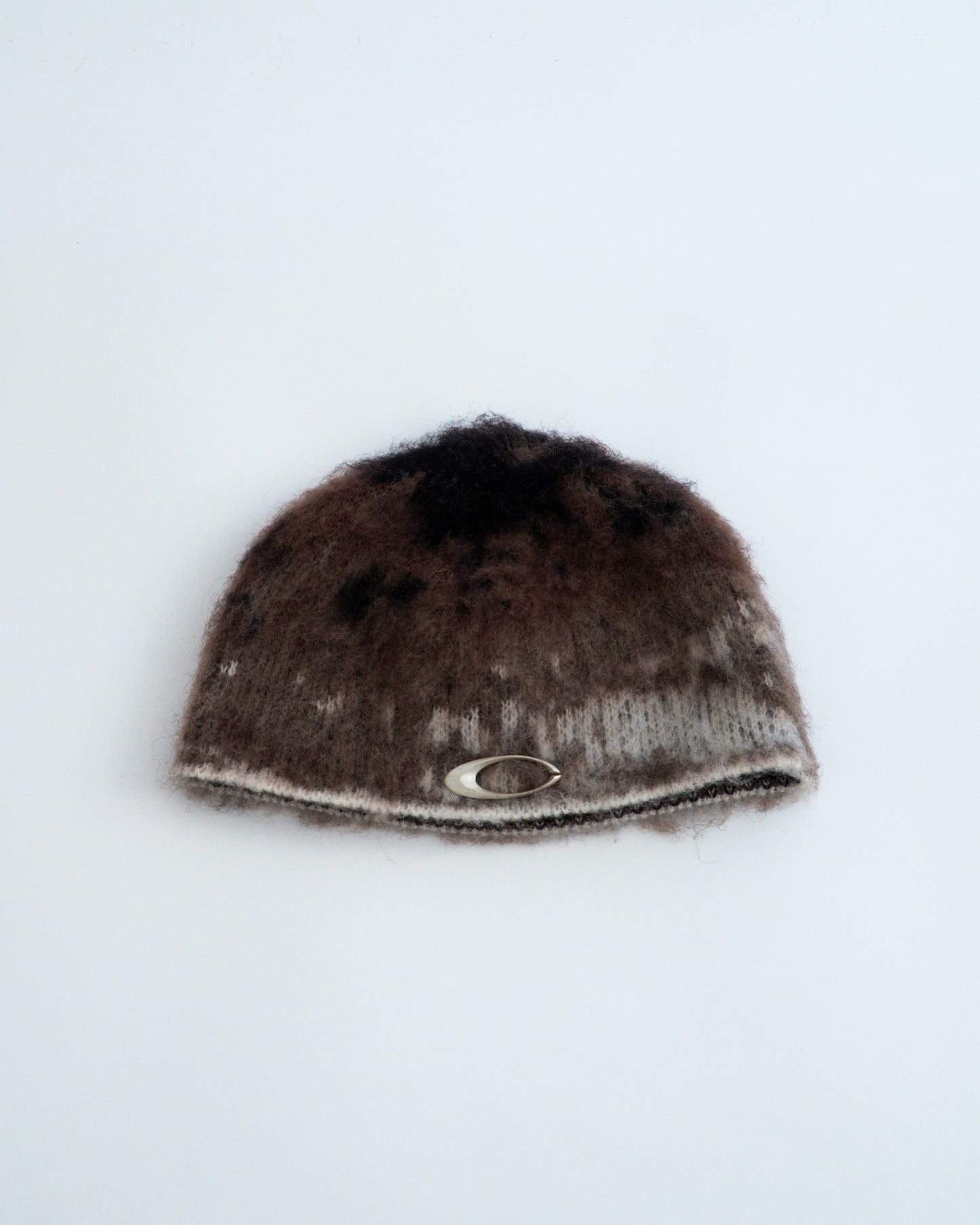 BABY SEAL BEANIE W. SILVER C PIN (LIMITED)