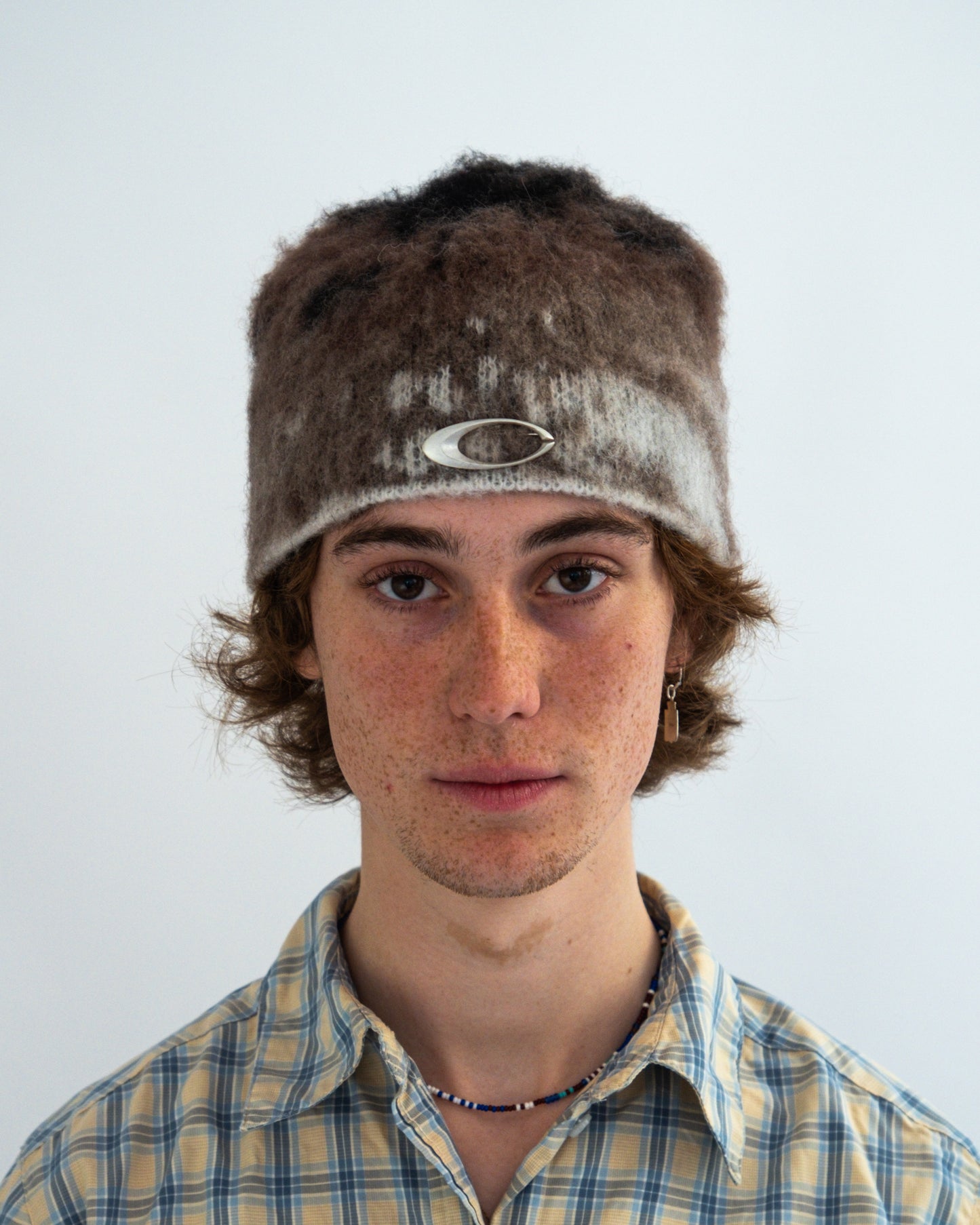 BABY SEAL BEANIE W. SILVER C PIN (LIMITED)